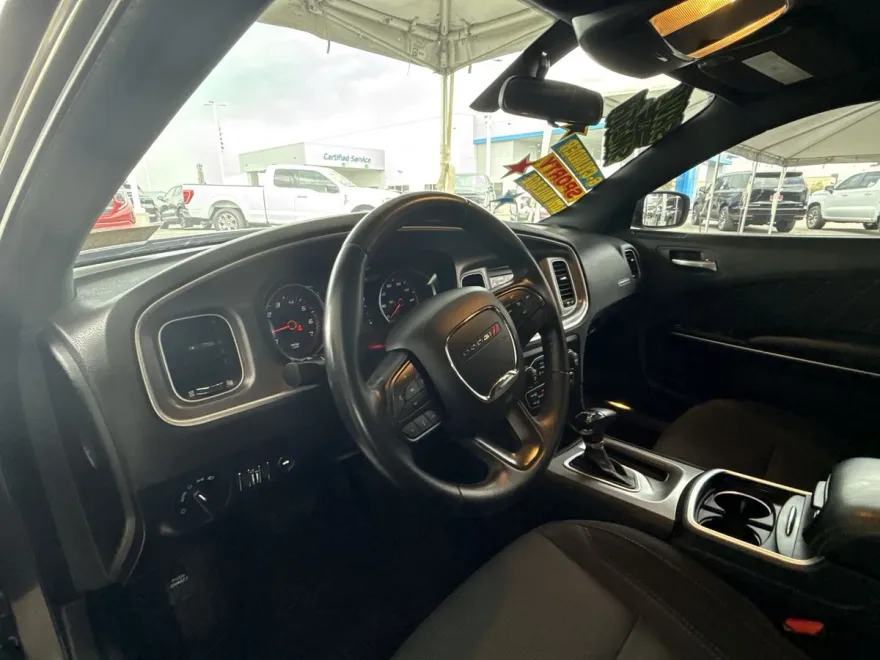 2022 Dodge Charger SXT photo 1