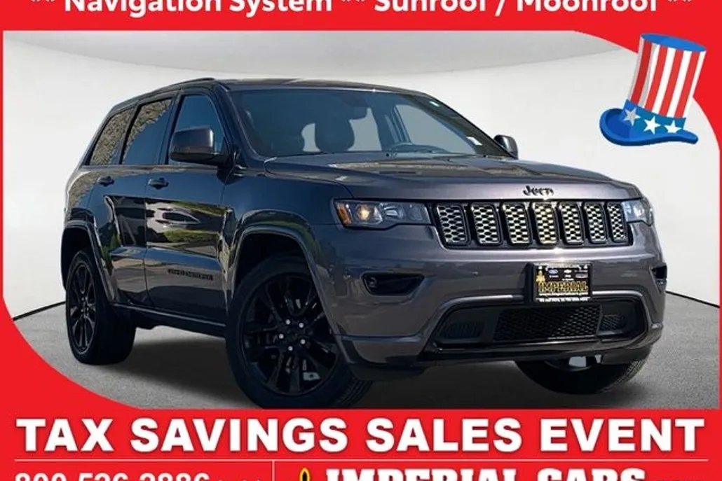 2019 Jeep Grand Cherokee Laredo photo 1