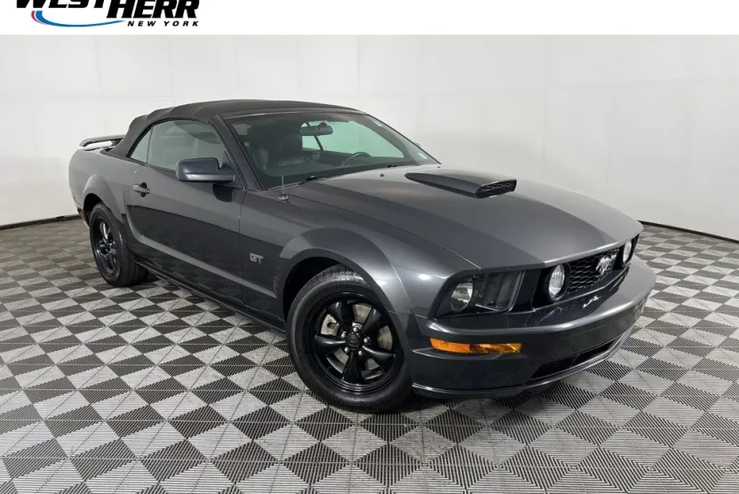 2007 Ford Mustang GT Deluxe photo 1
