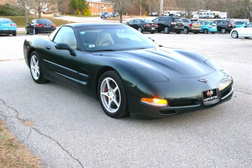 2000 Chevrolet Corvette photo 1