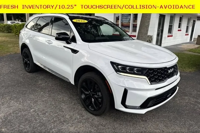 2022 Kia Sorento SX photo 1