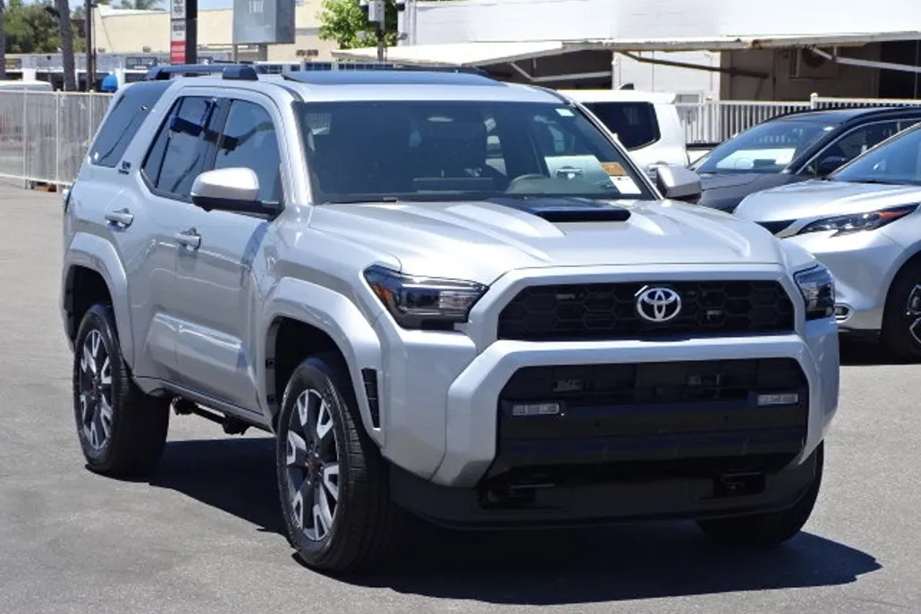 2025 Toyota 4Runner TRD Sport Premium photo 1