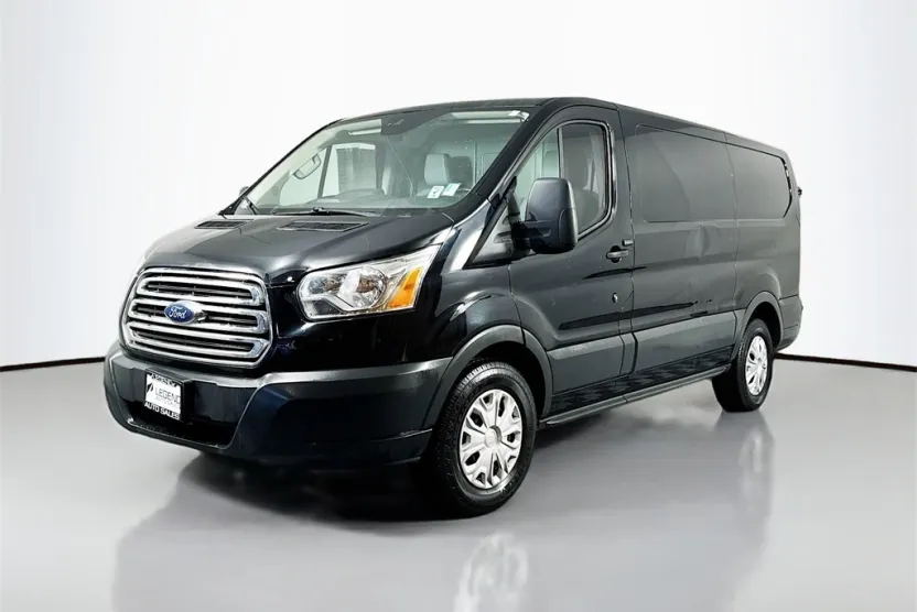 2017 Ford Transit photo 1