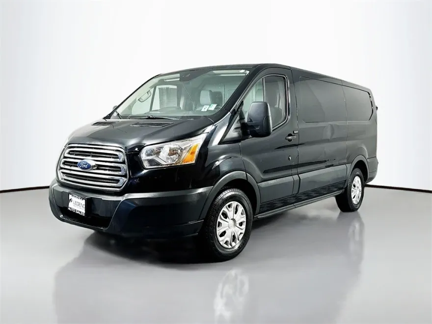 2017 Ford Transit photo 1