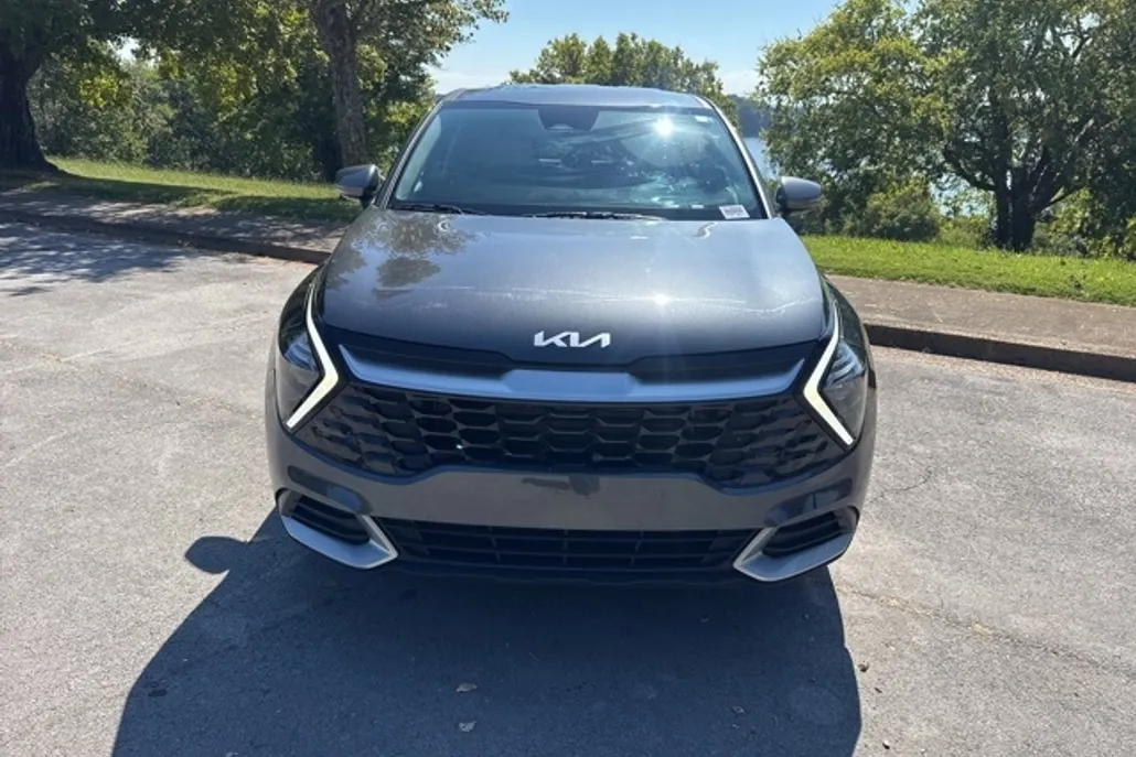 2023 Kia Sportage EX photo 1