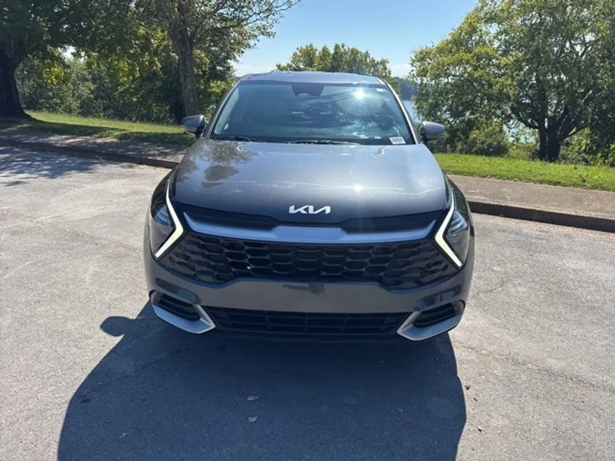 2023 Kia Sportage EX photo 1