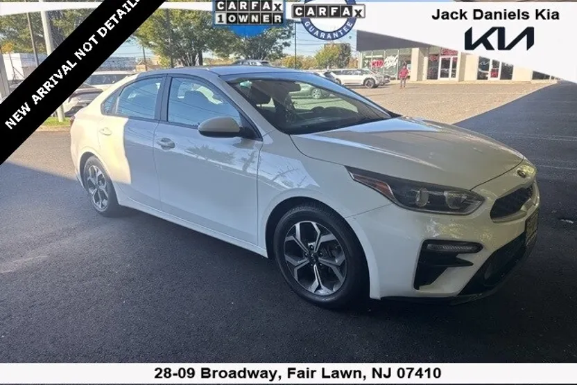 2021 Kia Forte LXS photo 1
