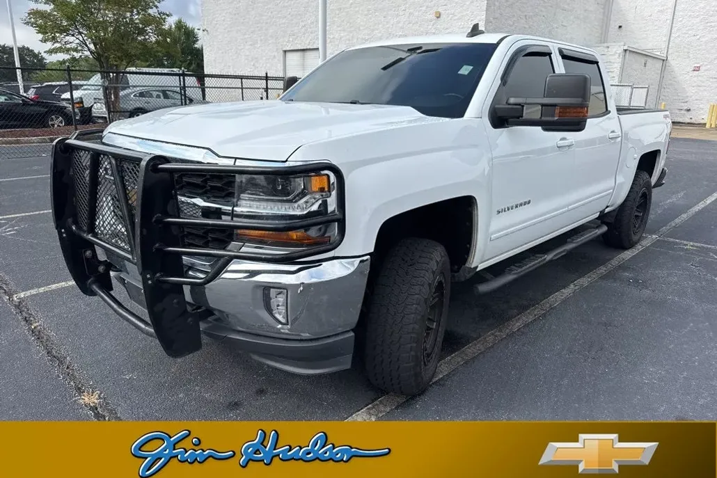 2018 Chevrolet Silverado 1500 LT photo 1