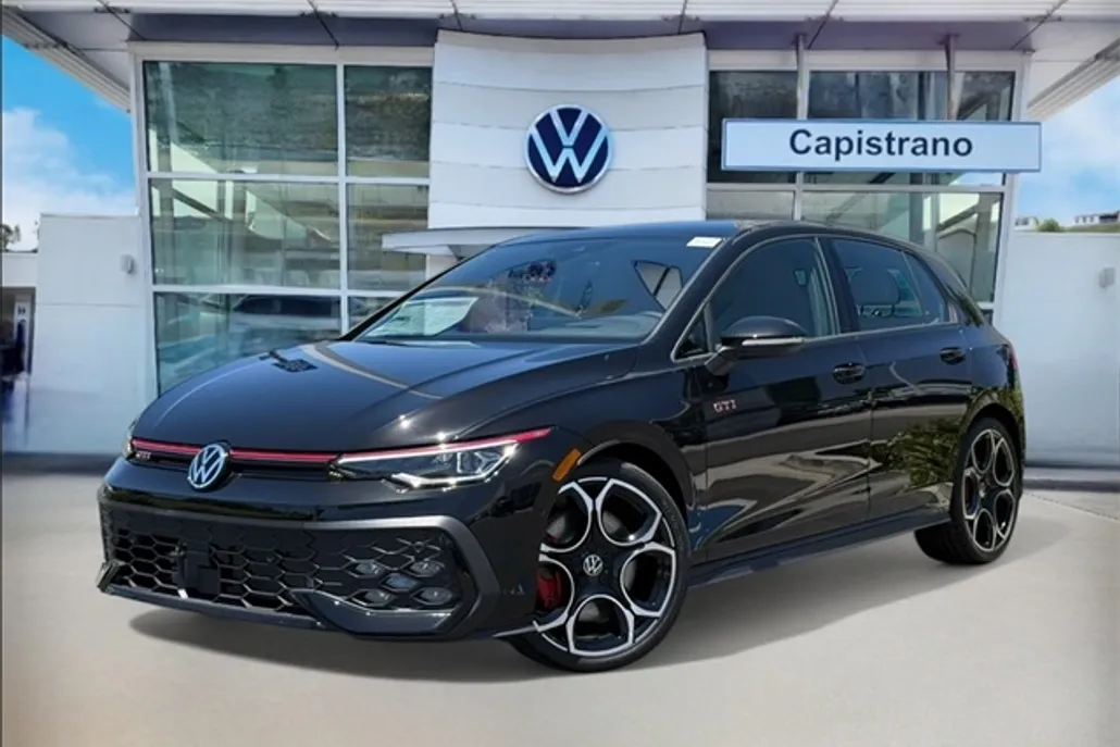 2025 Volkswagen Golf GTI Autobahn photo 1