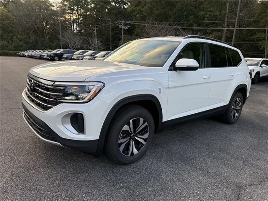 2026 Volkswagen Atlas SE photo 1