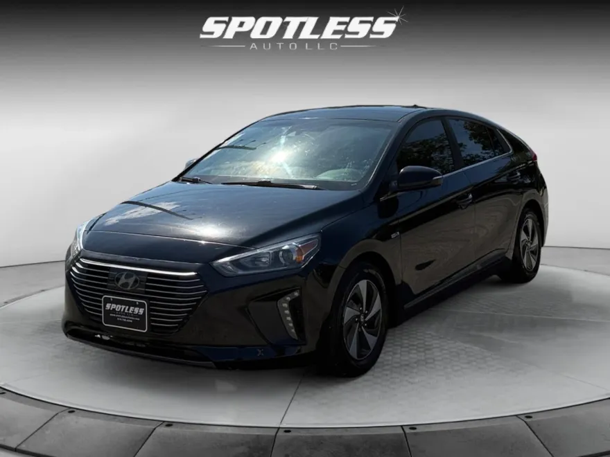 2018 Hyundai Ioniq SEL photo 1
