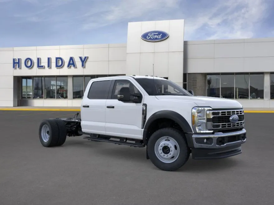 2025 Ford F-550 XL photo 1