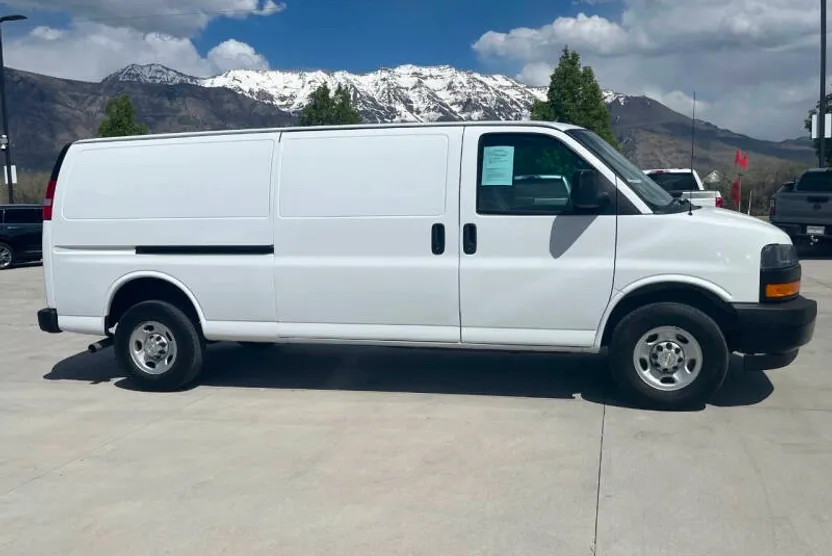 2023 Chevrolet Express 2500 Cargo Van photo 1