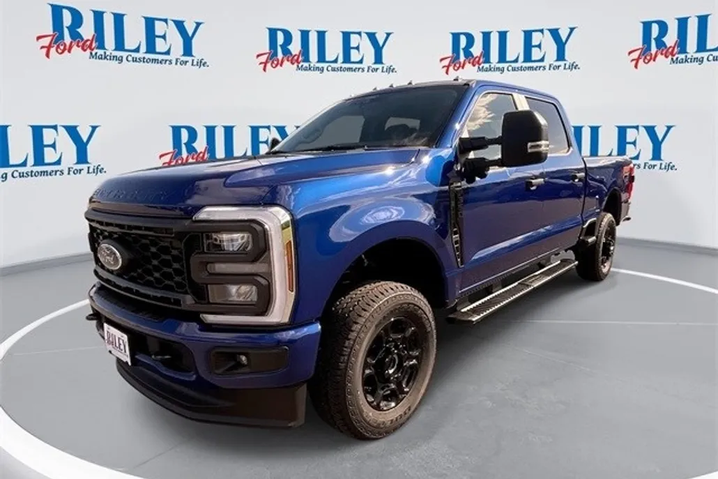 2026 Ford F-350 XL photo 1