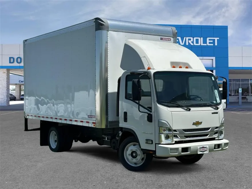 2024 Chevrolet Silverado 4500HD photo 1