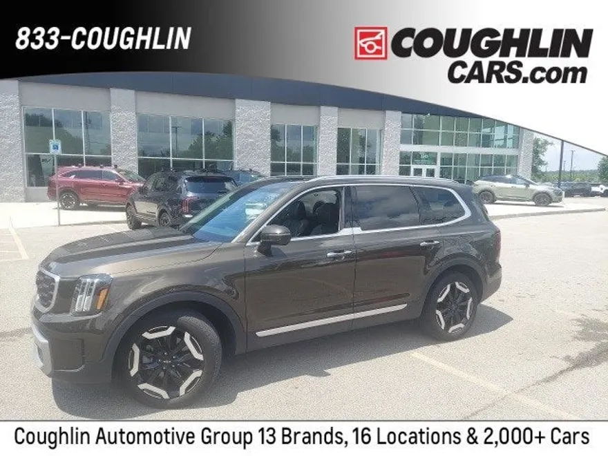 2023 Kia Telluride S photo 1
