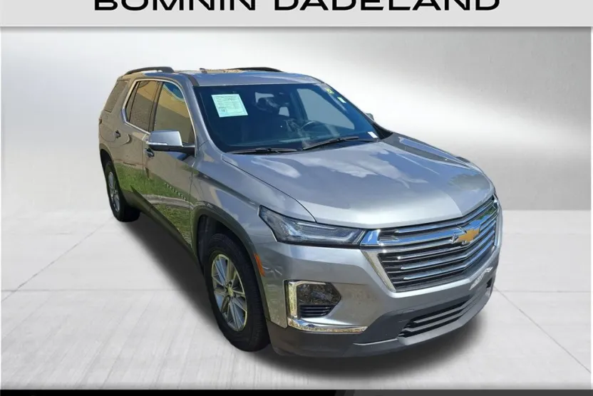 2023 Chevrolet Traverse photo 1