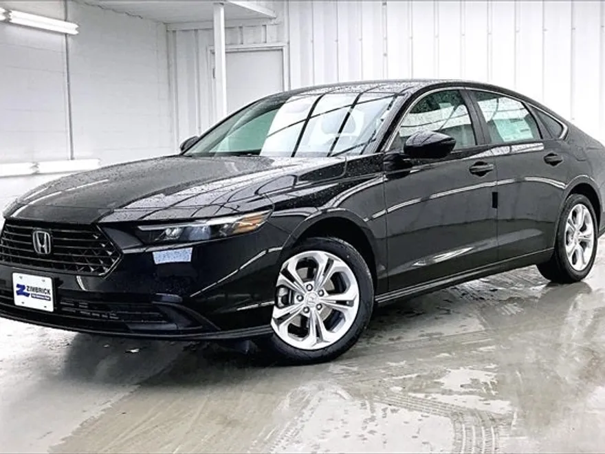2025 Honda Accord LX photo 1
