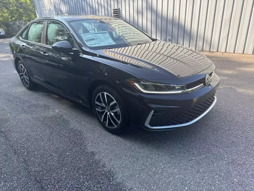 2025 Volkswagen Jetta 1.5T SE photo 1