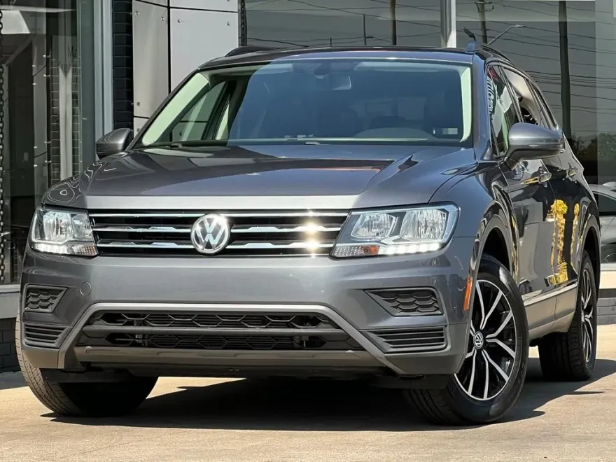 2021 Volkswagen Tiguan SE photo 1