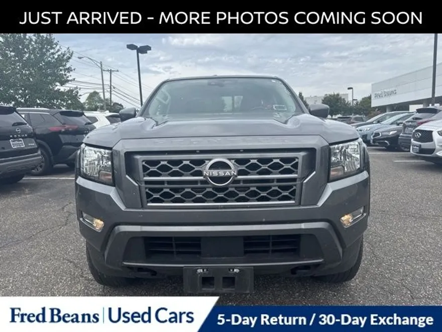 2022 Nissan Frontier SV photo 1