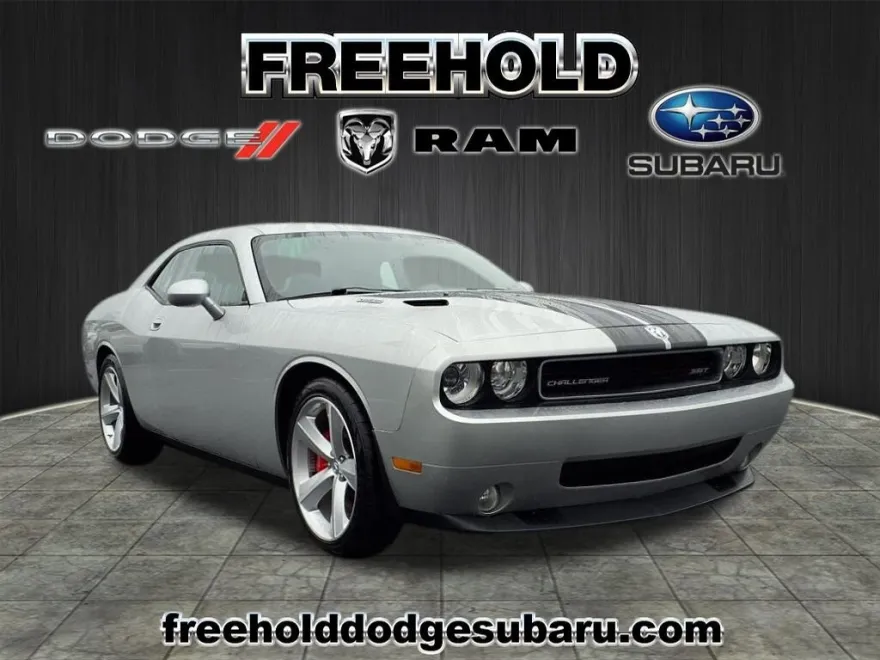 2009 Dodge Challenger SRT8 photo 1