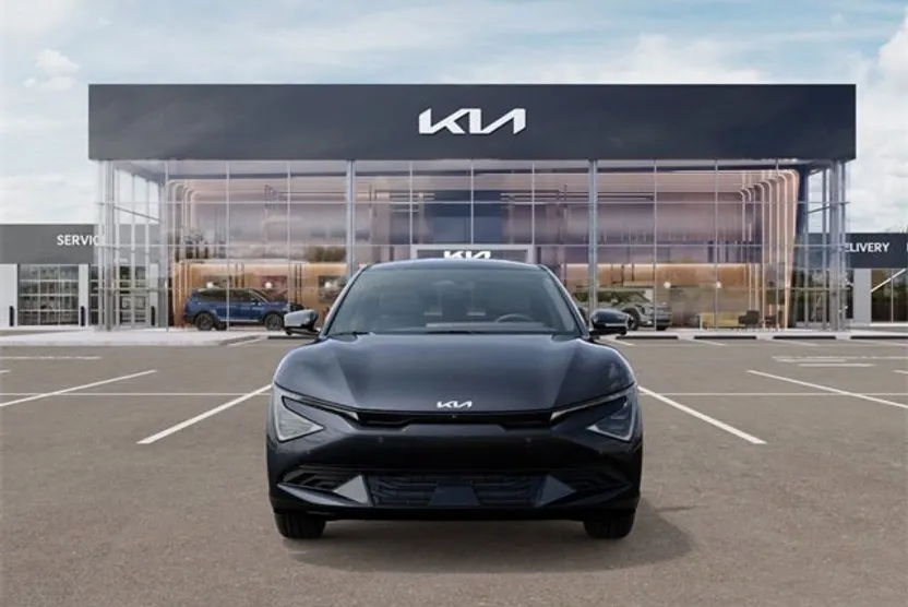 2025 Kia EV6 Wind photo 1