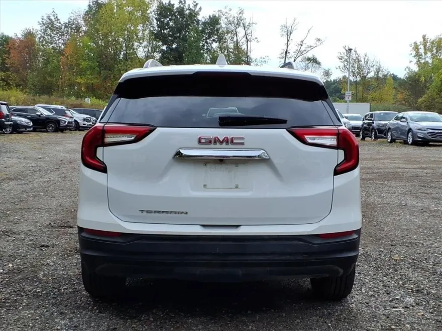 2022 Gmc Terrain SLE photo 1