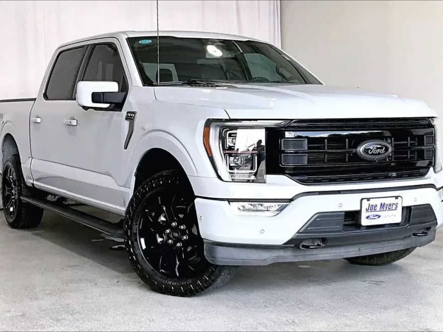 2023 Ford F-150 Platinum photo 1