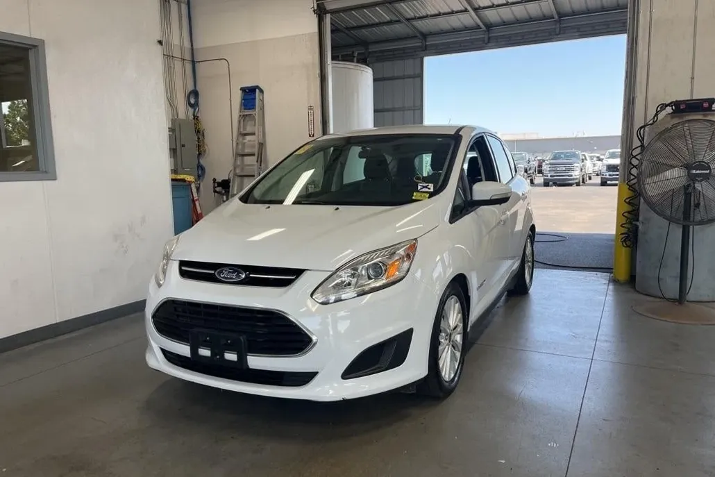 2017 Ford C-Max Hybrid SE photo 1
