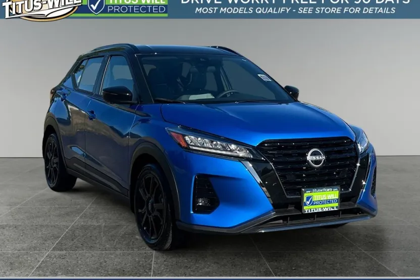 2024 Nissan Kicks SR photo 1