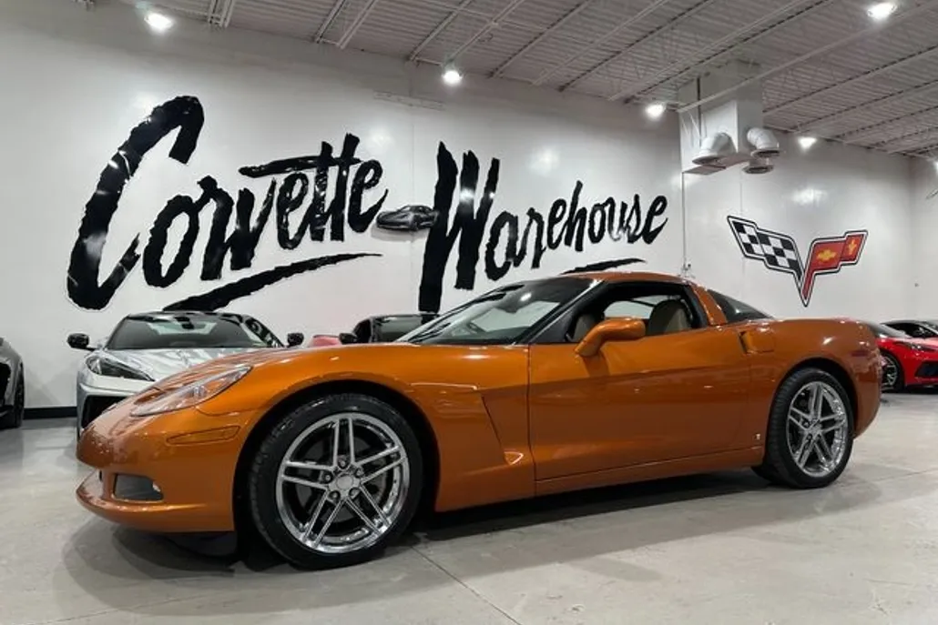 2008 Chevrolet Corvette 2LT photo 1