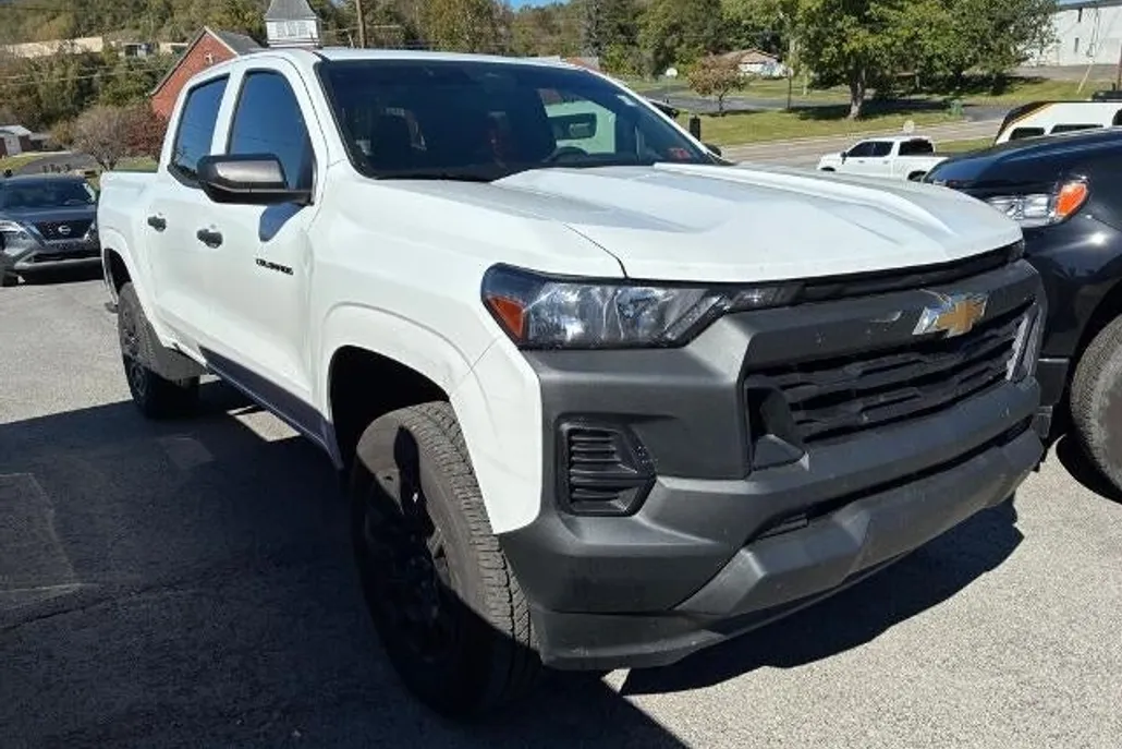 2025 Chevrolet Colorado Work Truck photo 1