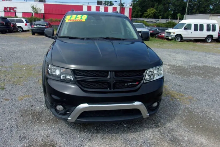 2020 Dodge Journey Crossroad photo 1