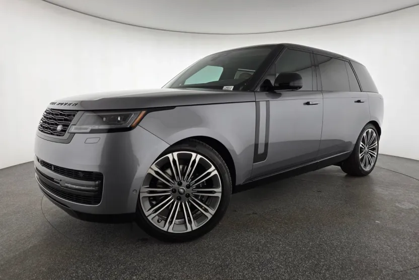 2025 Land Rover Range Rover SE photo 1