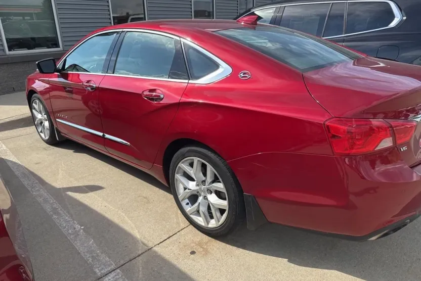 2015 Chevrolet Impala LTZ photo 1