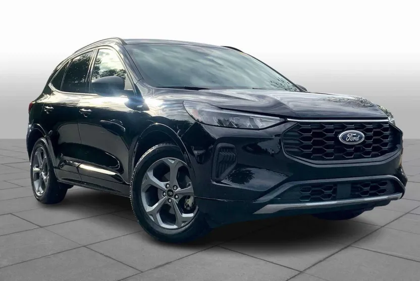 2024 Ford Escape ST-Line photo 1