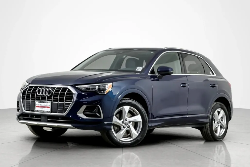 2020 Audi Q3 Premium 45 TFSI photo 1
