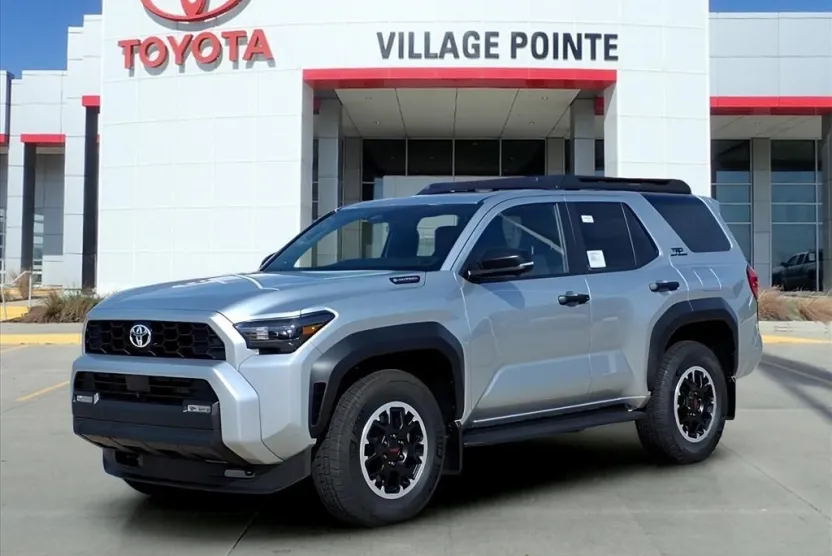 2025 Toyota 4Runner TRD Off-Road Premium photo 1