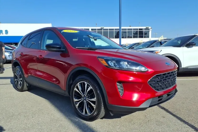 2022 Ford Escape SE photo 1