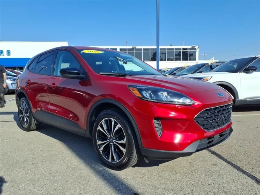 2022 Ford Escape SE photo 1