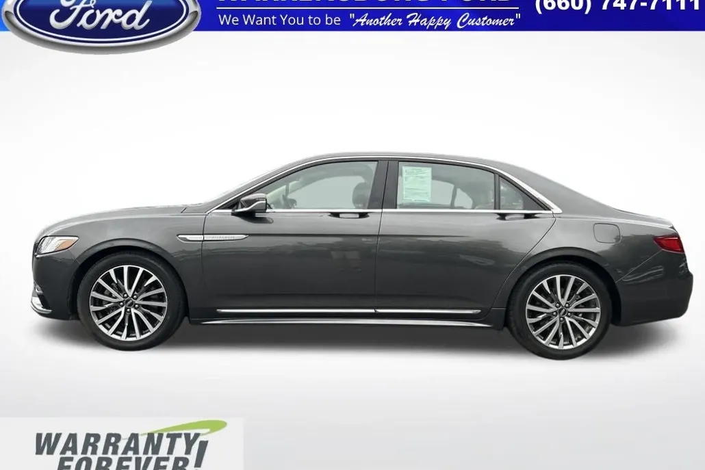 2017 Lincoln Continental Select photo 1