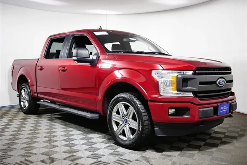 2019 Ford F-150 XLT photo 1