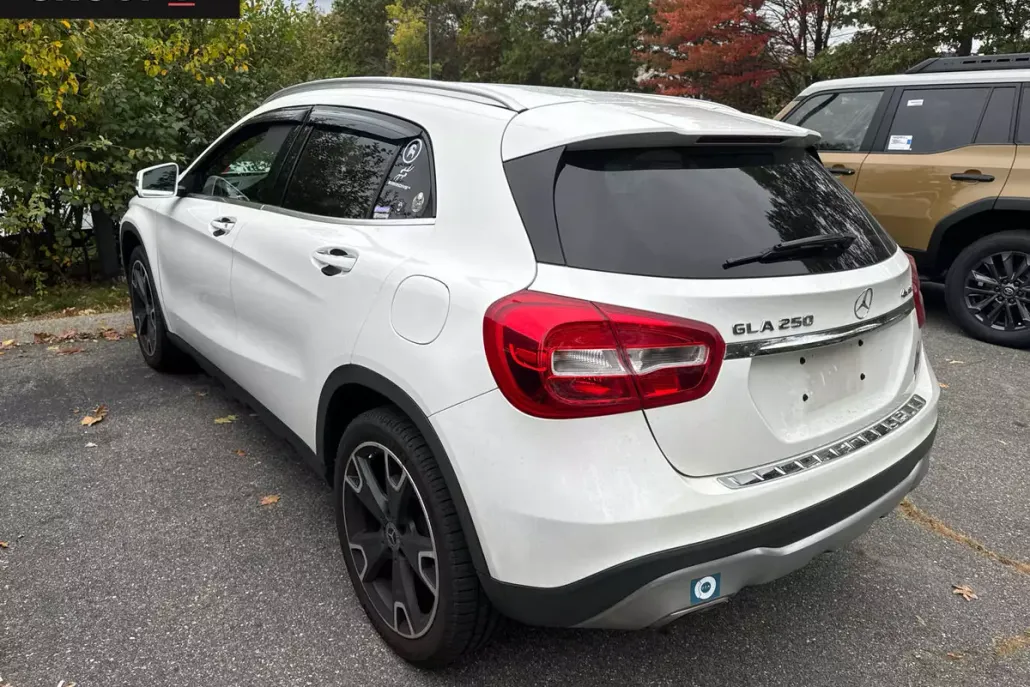 2019 Mercedes Benz GLA 250 4MATIC photo 1