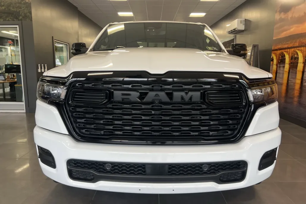2025 Ram 1500 Big Horn photo 1
