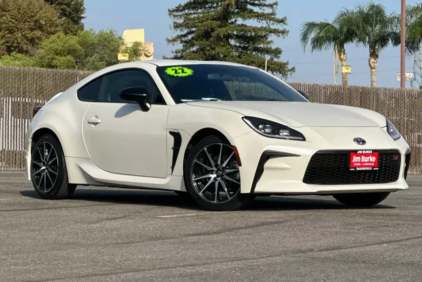 2022 Toyota GR86 Base photo 1