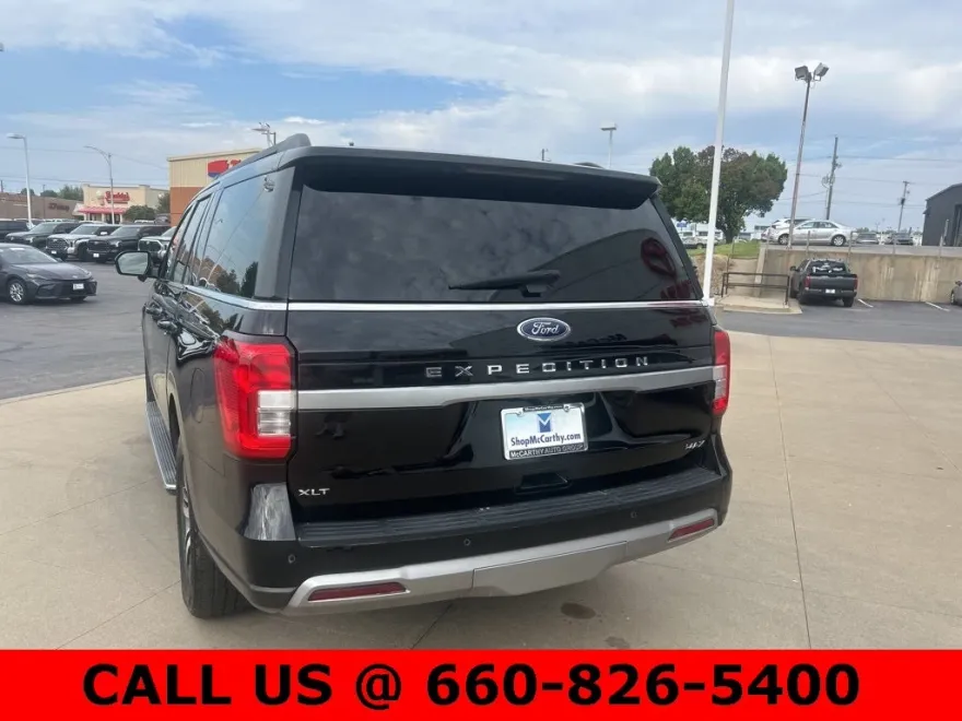 2023 Ford Expedition MAX XLT photo 1