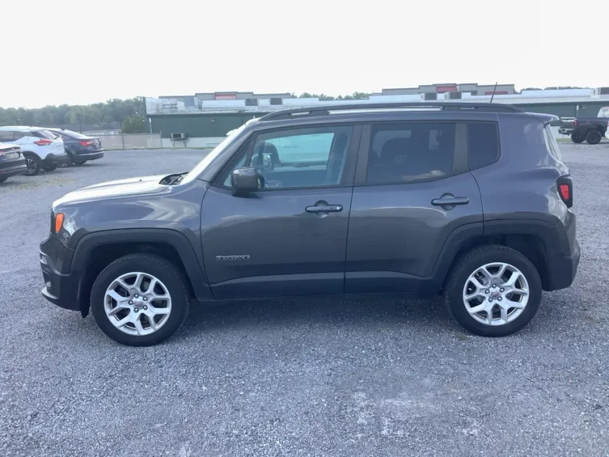 2018 Jeep Renegade Latitude North Edition photo 1