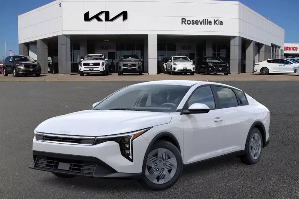 2025 Kia K4 LX photo 1