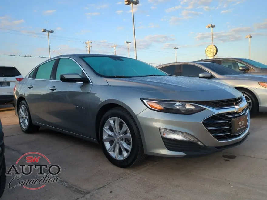 2023 Chevrolet Malibu 1LT photo 1